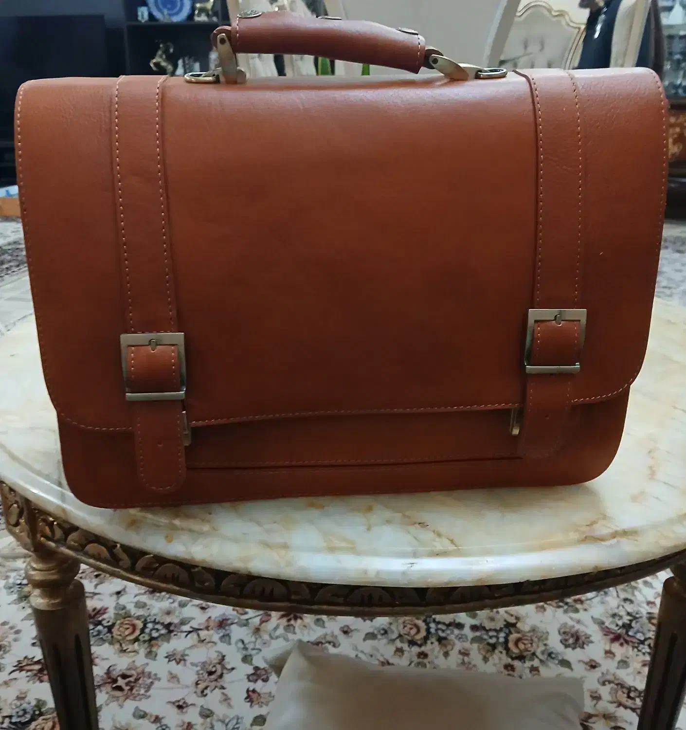 کیف مردانه تمام چرم ۵،۵۰۰،۰۰۰تومان|کیف، کفش، کمربند|اردبیل, |دیوار