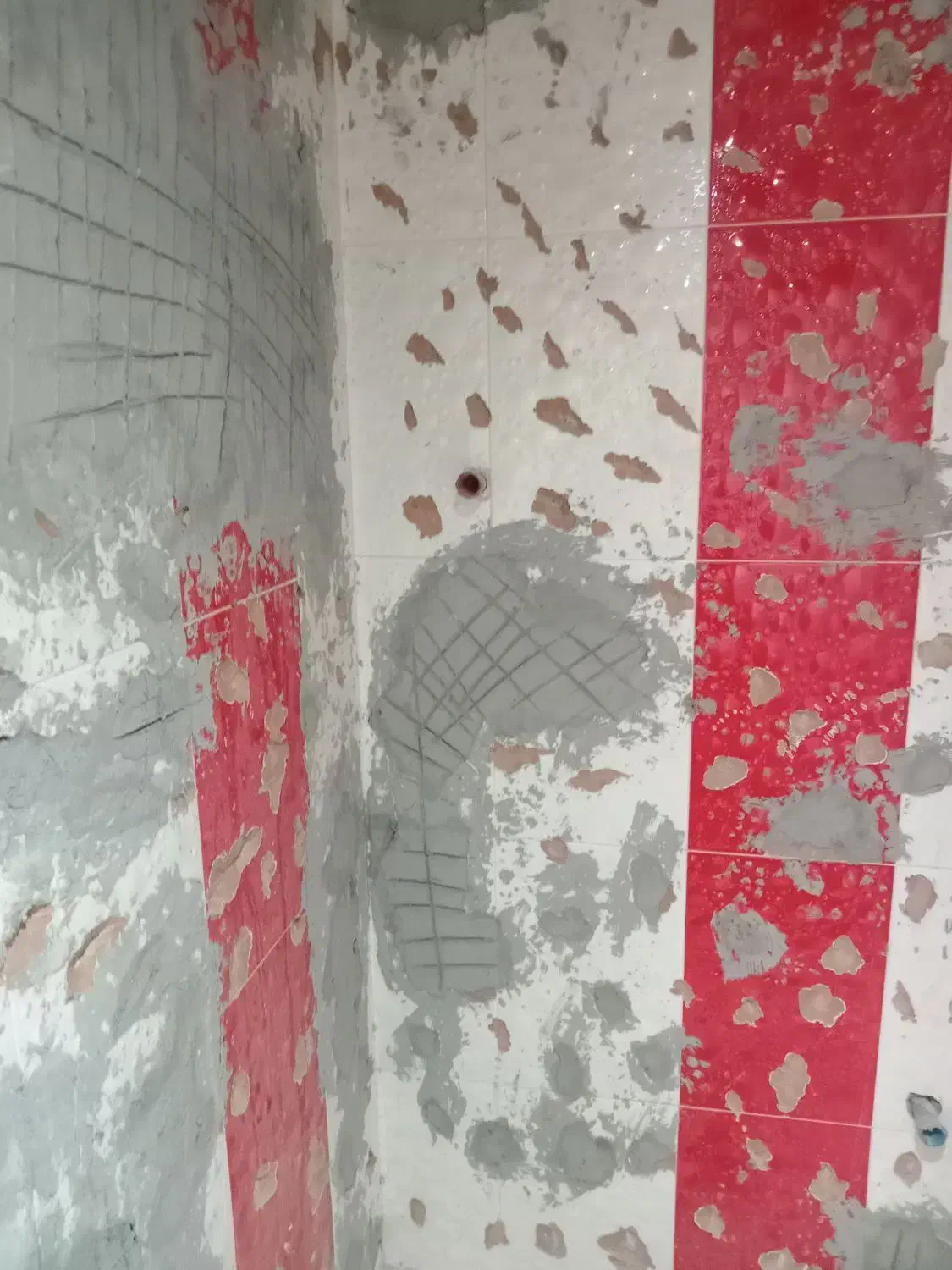 اجرای کاشی وسرامیک|خدمات پیشه و مهارت|سرخه, |دیوار