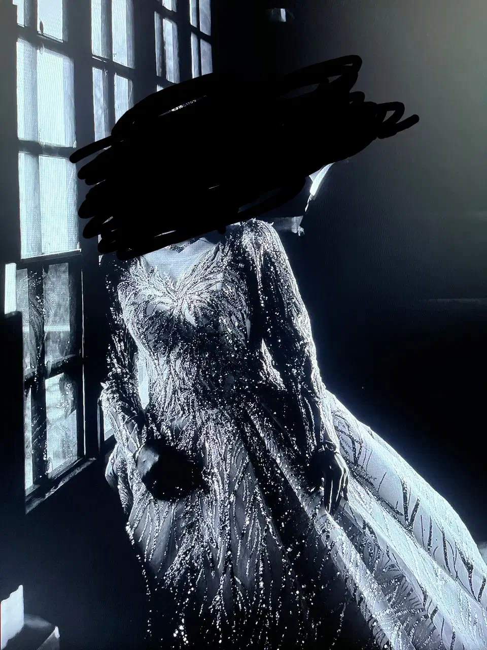 لباس عروس ژورنالی پارچه وارداتی(اماراتی)|لباس|تهران, سازمان آب|دیوار