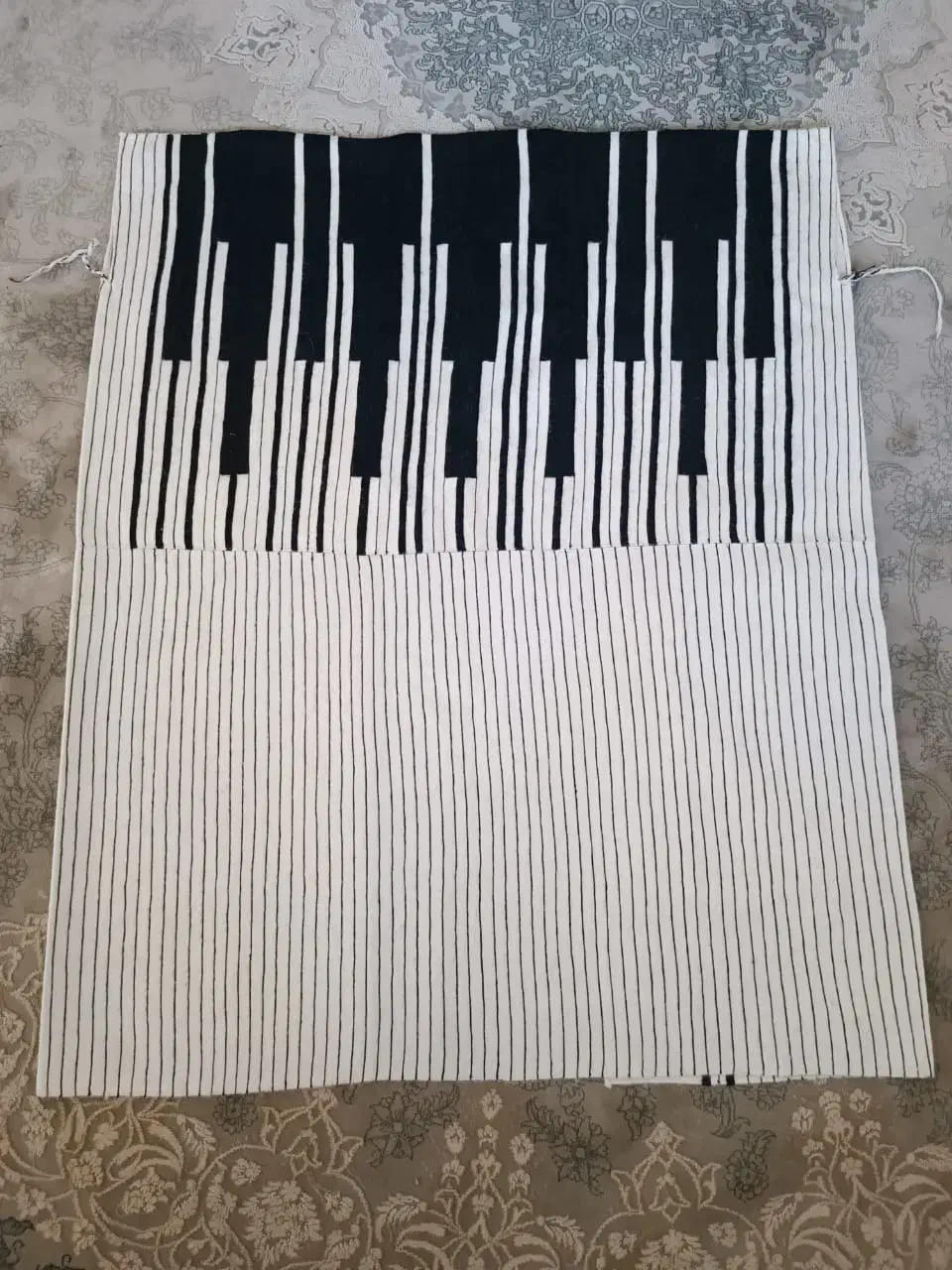 چوقا کیارسی بافت|لباس|شهرکرد, |دیوار