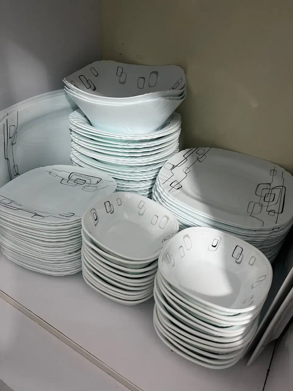 آرکوپال ۲۴نفره|ظروف سرو و پذیرایی|پاکدشت, خاتون آباد|دیوار