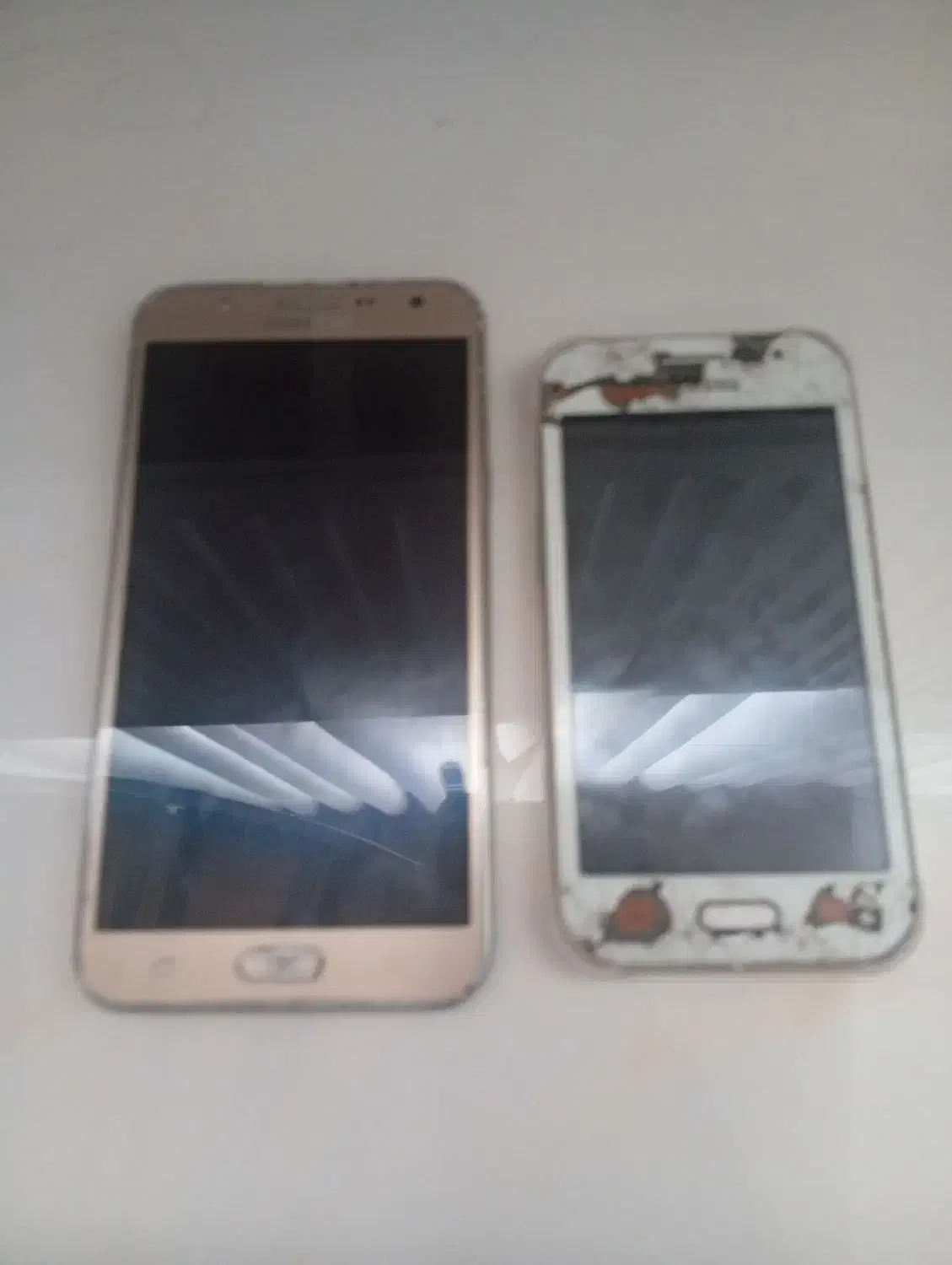 گوشی سامسونگ j1 وj7 ال سی دی شکسته|موبایل|شهریار, کهنز|دیوار