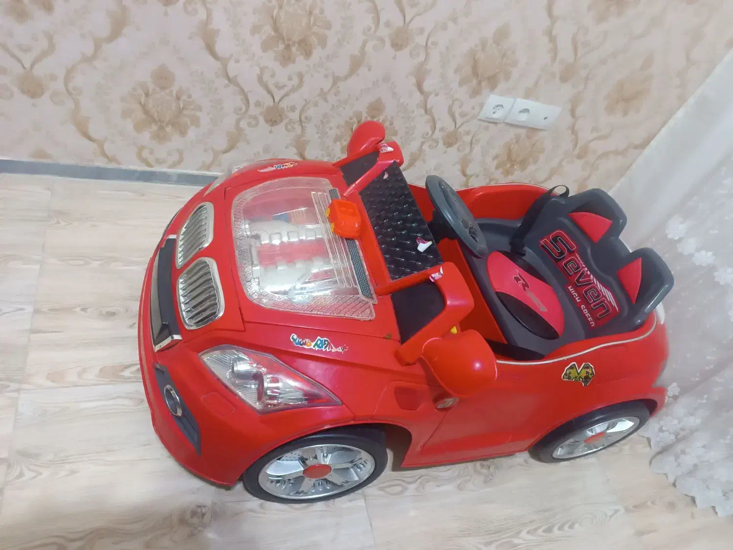 ماشین شارژی سالم درحدنو|اسباب‌بازی بچه|مشگین شهر, |دیوار