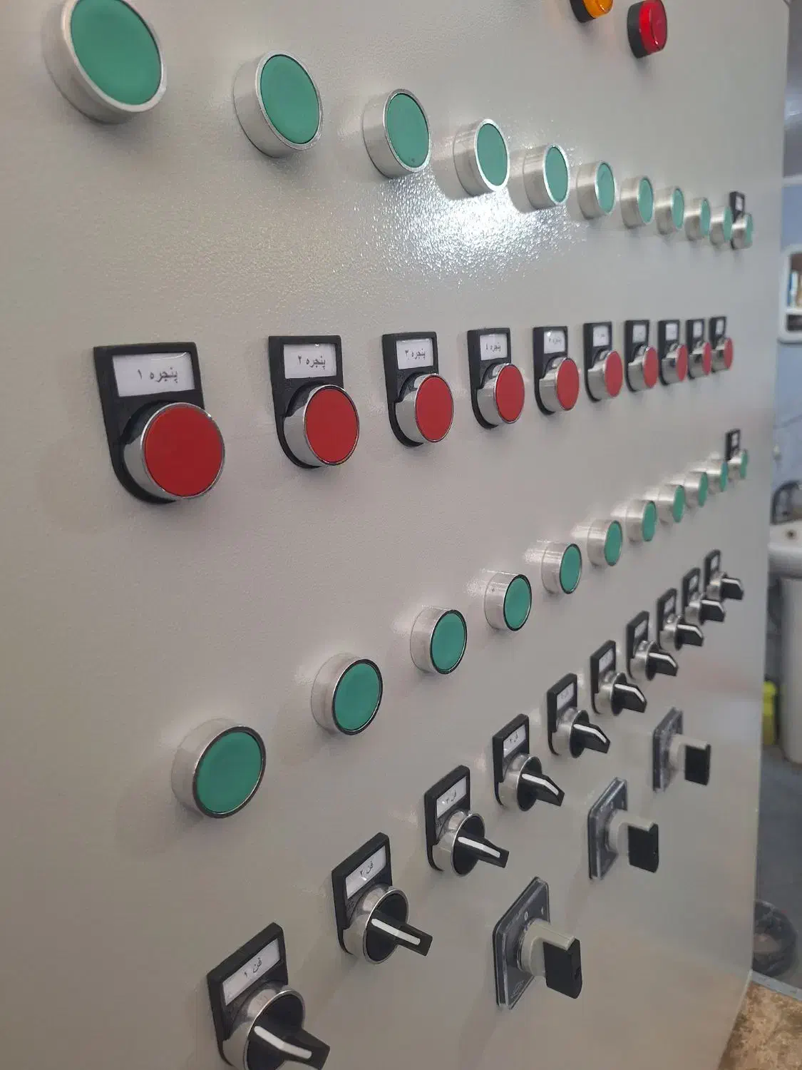 برق و اتوماسیون صنعتی|خدمات پیشه و مهارت|یزد, |دیوار