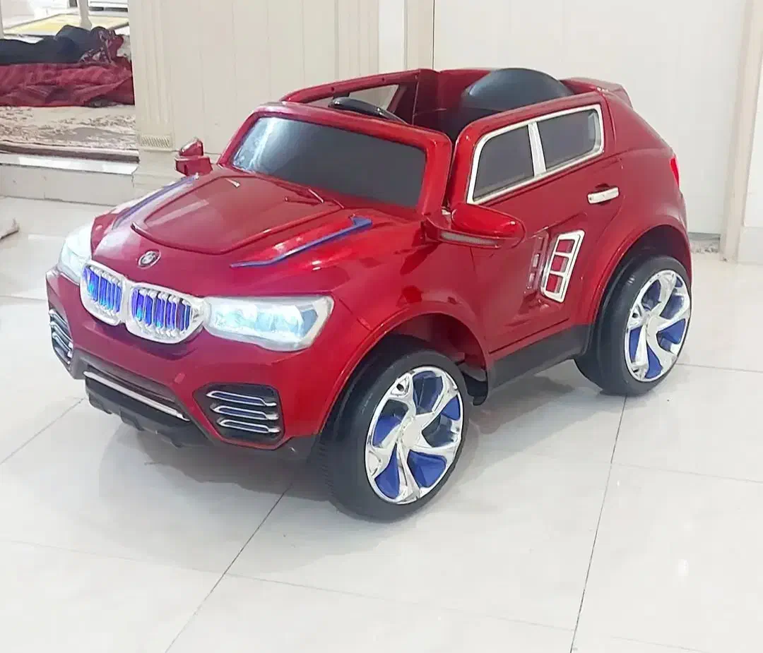 ماشین شارژی bmw شاسی بلند باطری آکبند ۲۰۲۵|اسباب‌بازی بچه|تبریز, |دیوار