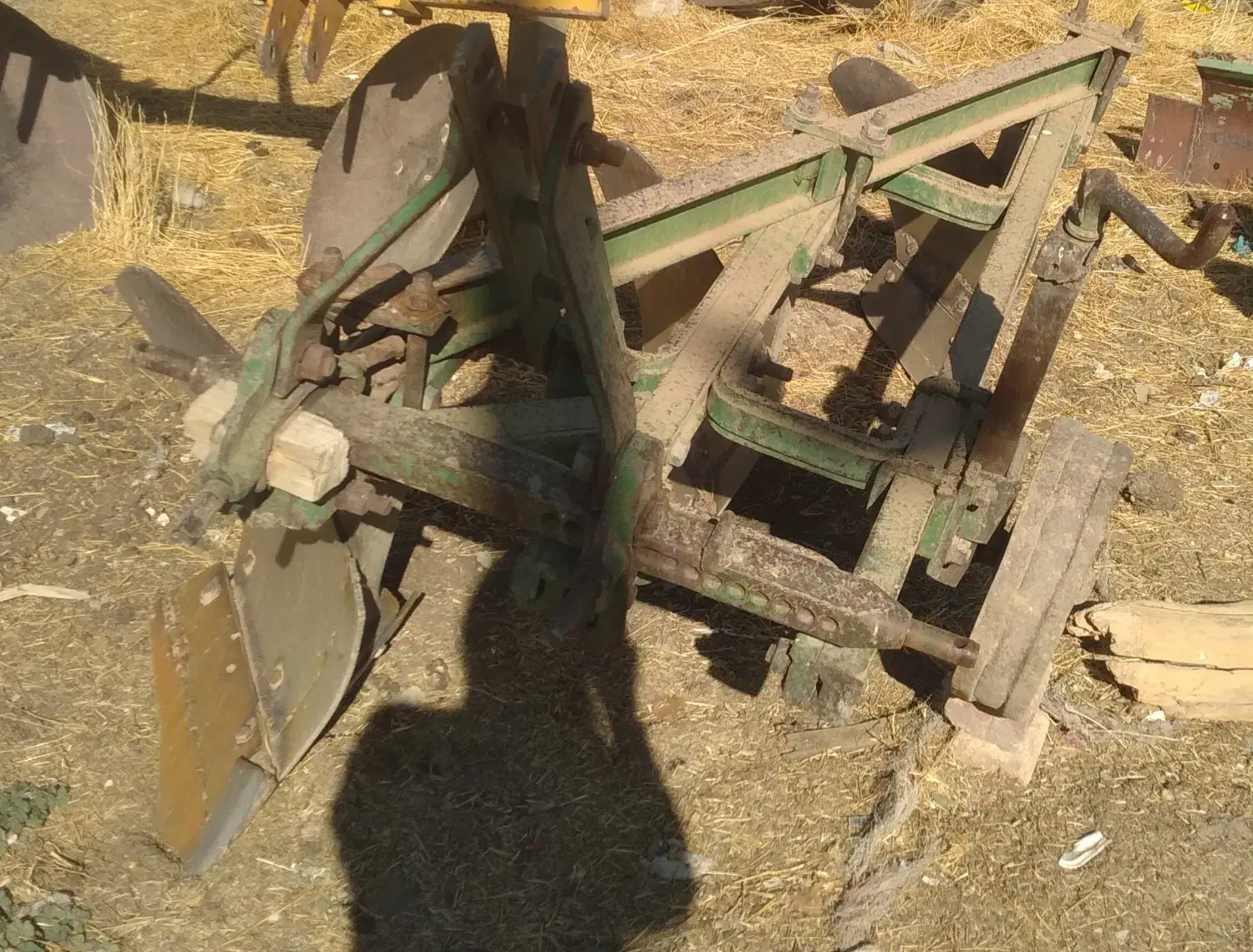 گاواهن رومانی|قطعات یدکی و لوازم جانبی|باوله, |دیوار