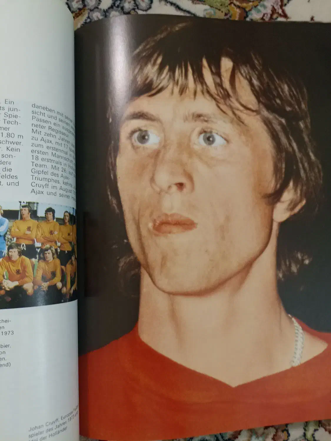 مجله تاریخچه جام جهانی از ابتدا تا جام 1974|کلکسیون اشیاء عتیقه|شیراز, لاله|دیوار