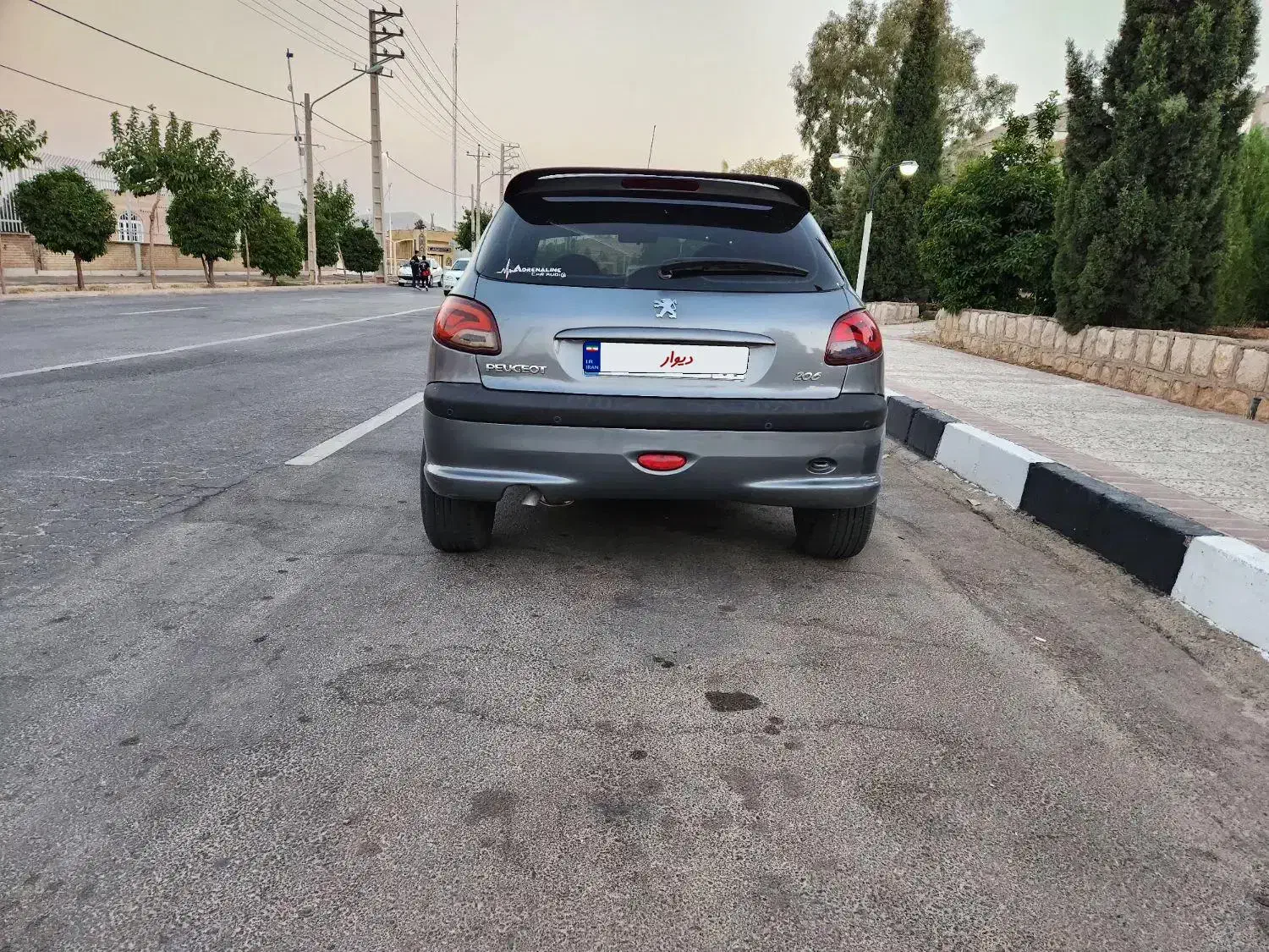 فروش یا معاوضه پژو ۲۰۶ مدل ۸۵|خودرو سواری و وانت|شیراز, آزادگان|دیوار