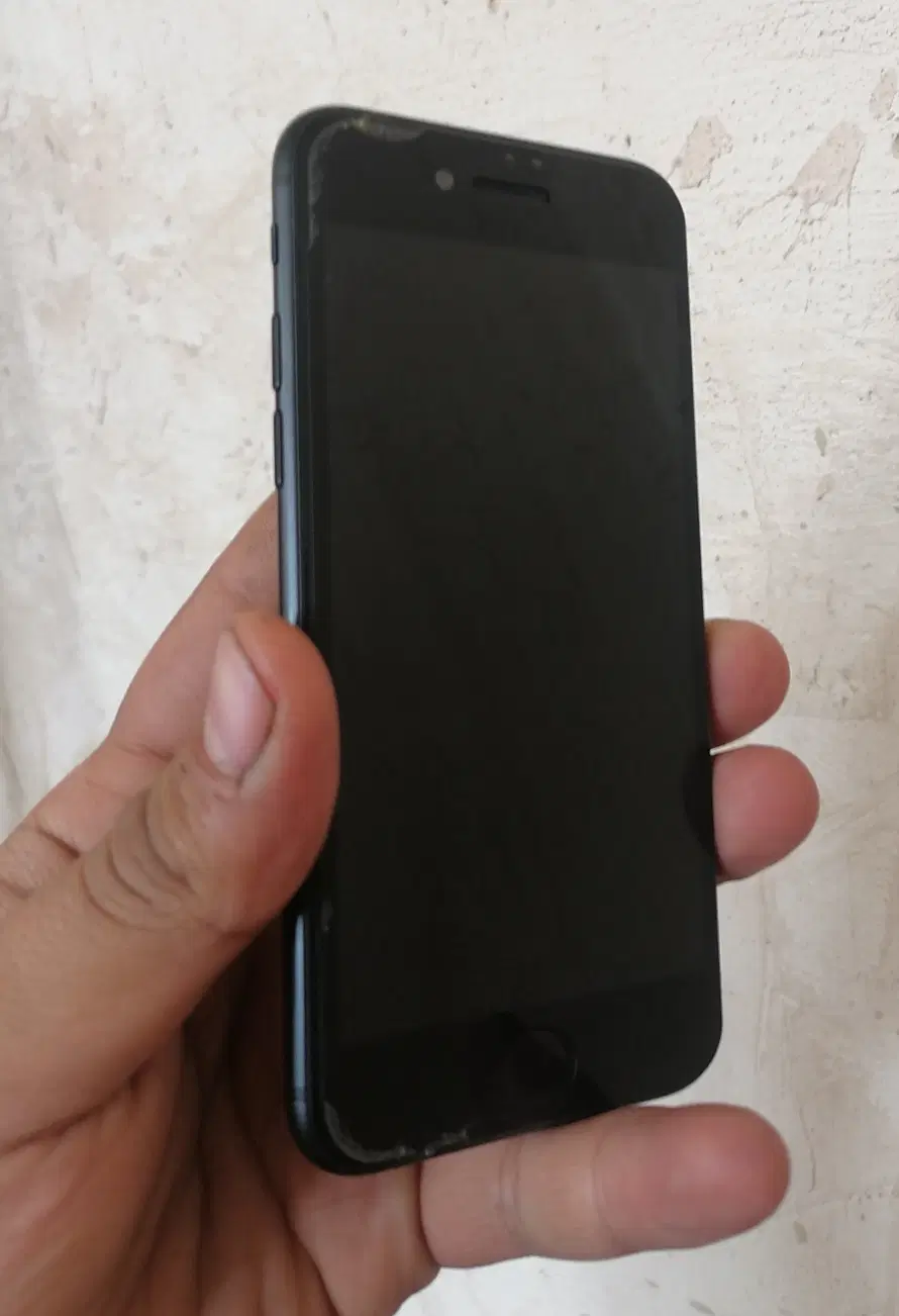 آیفون se 2020 128GB|موبایل|ارومیه, |دیوار