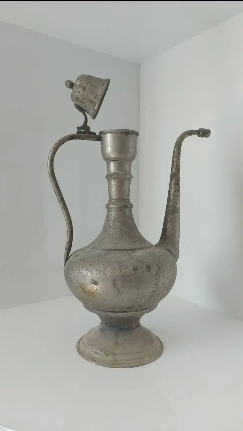 خمره|کلکسیون اشیاء عتیقه|شیراز, گلدشت معالی‌آباد|دیوار