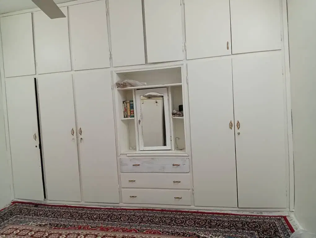 کمد دیواری جنس چوب قدیمی و محکم|جاکفشی، کمد، دراور|شوشتر, |دیوار