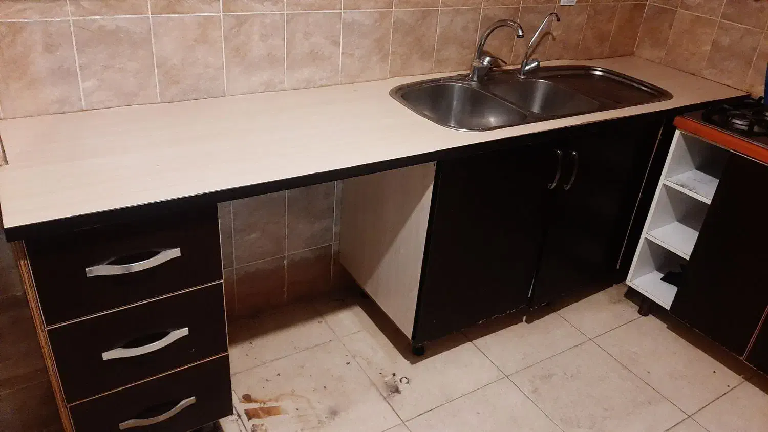 کابینت به همراه هود و سینک و گاز|آبچکان و نظمدهنده ظروف|اهواز, کیانپارس |دیوار