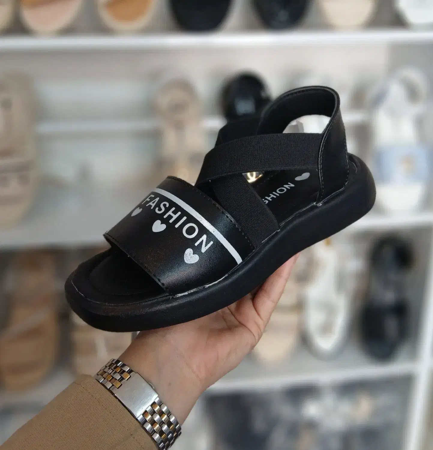 هم صندل قسطی بخر هم جایزه ببر|کیف، کفش، کمربند|صفادشت, |دیوار