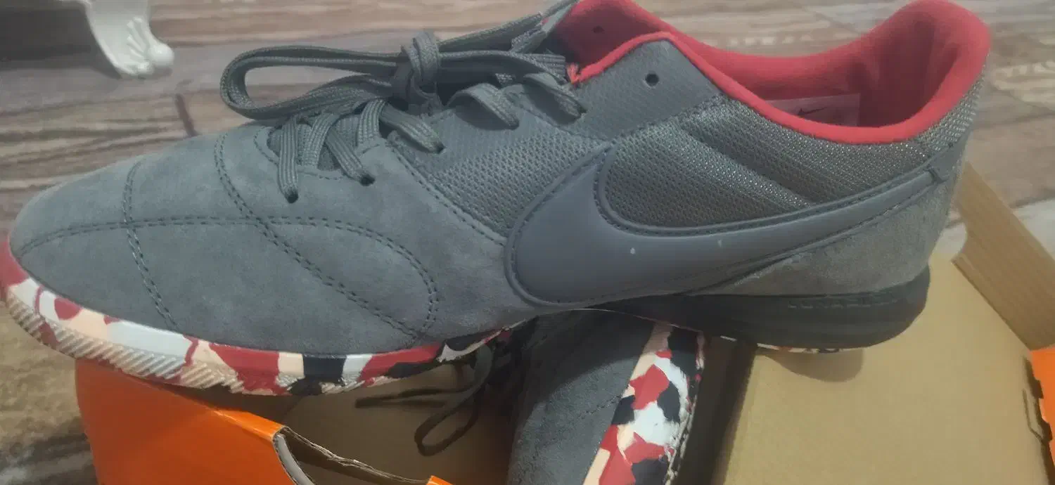 کفش فوتسال Nike Premier Sala مشخصات|کیف، کفش، کمربند|مشهد, خواجه ربیع|دیوار