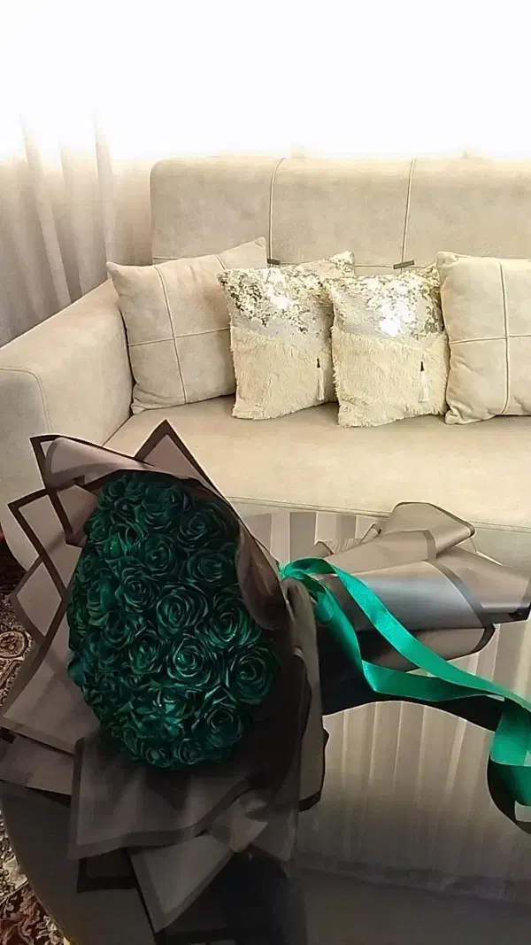 دسته گل رز ربانی|گل مصنوعی|قم, شاه سید علی|دیوار