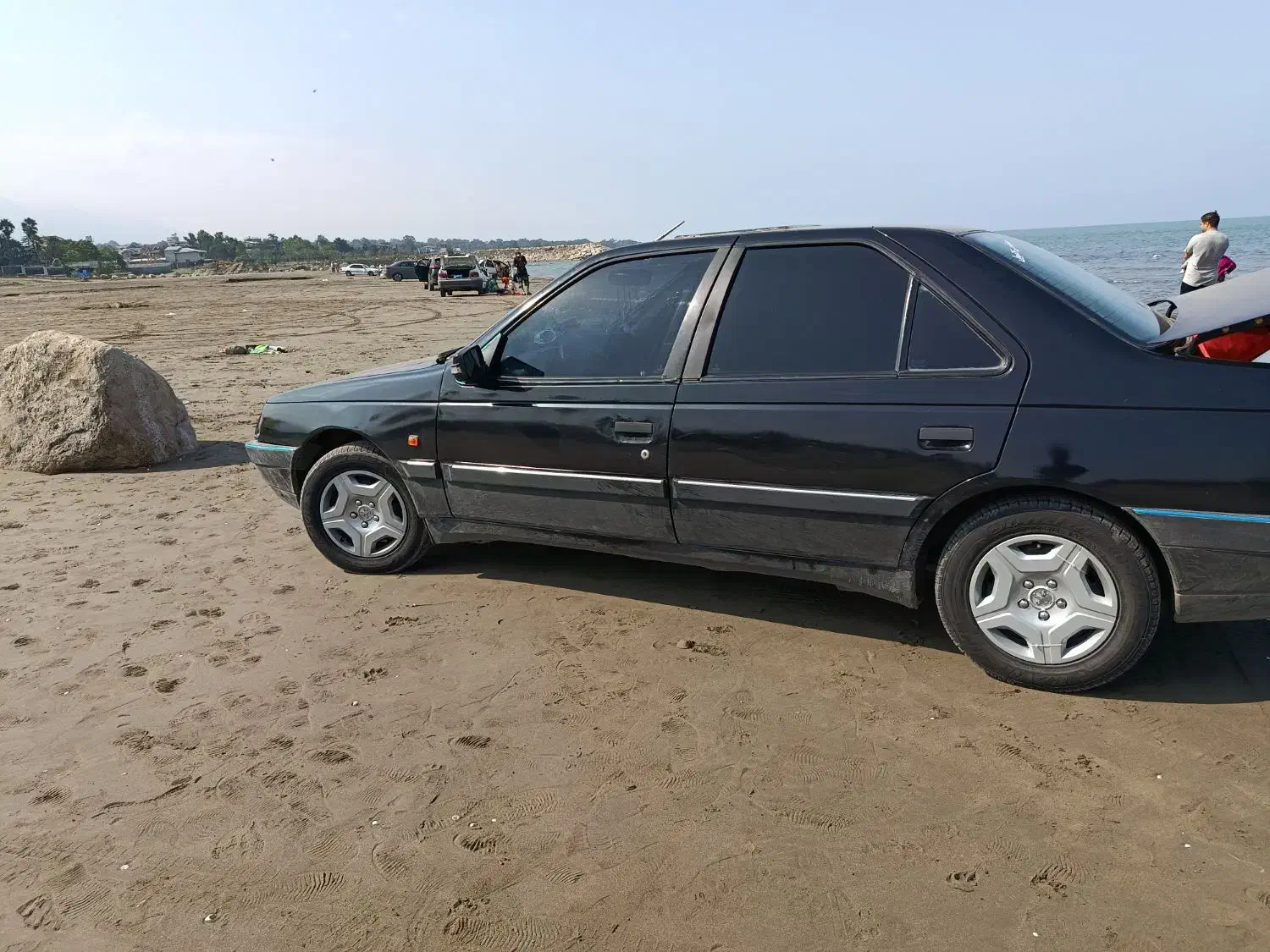 پژو ۴۰۵ مشکی|خودرو سواری و وانت|گرگان, |دیوار