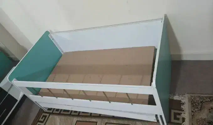 تخت نوزاد|تخت و سرویس خواب|باوی, |دیوار