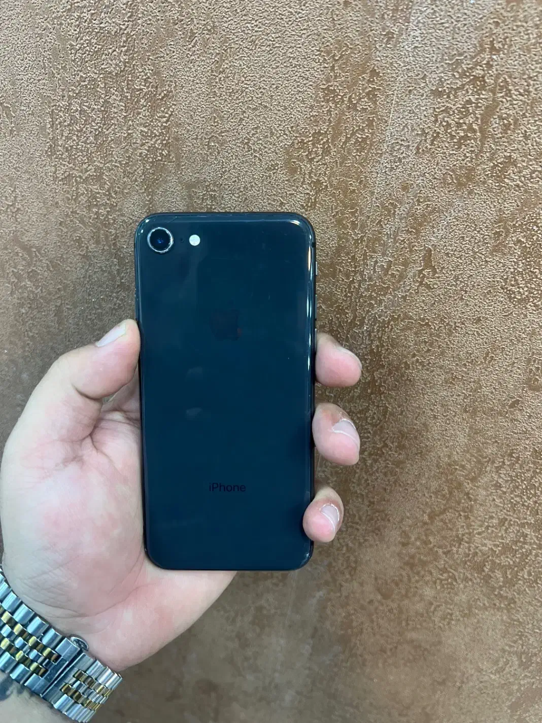 ایفون 8 سالم|موبایل|شیراز, گود عربان|دیوار