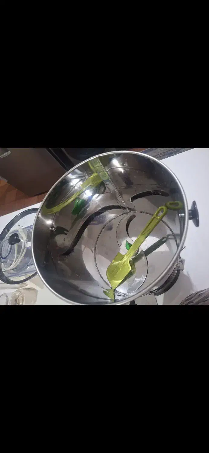 آبمیوه گیری.سبزی خردکن.|آبمیوه‌گیر و آب‌مرکبات‌گیر|شیراز, شهرک مهرگان|دیوار