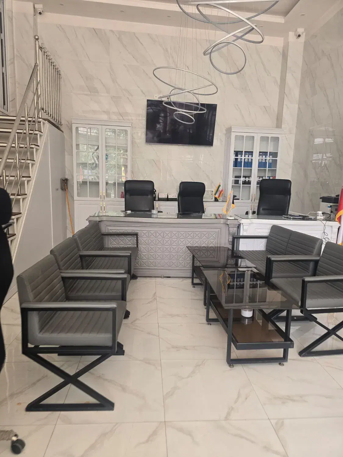 آبدارچی با حقوق و پاداشی بالا|استخدام سرایداری و نظافت|وحیدیه, |دیوار