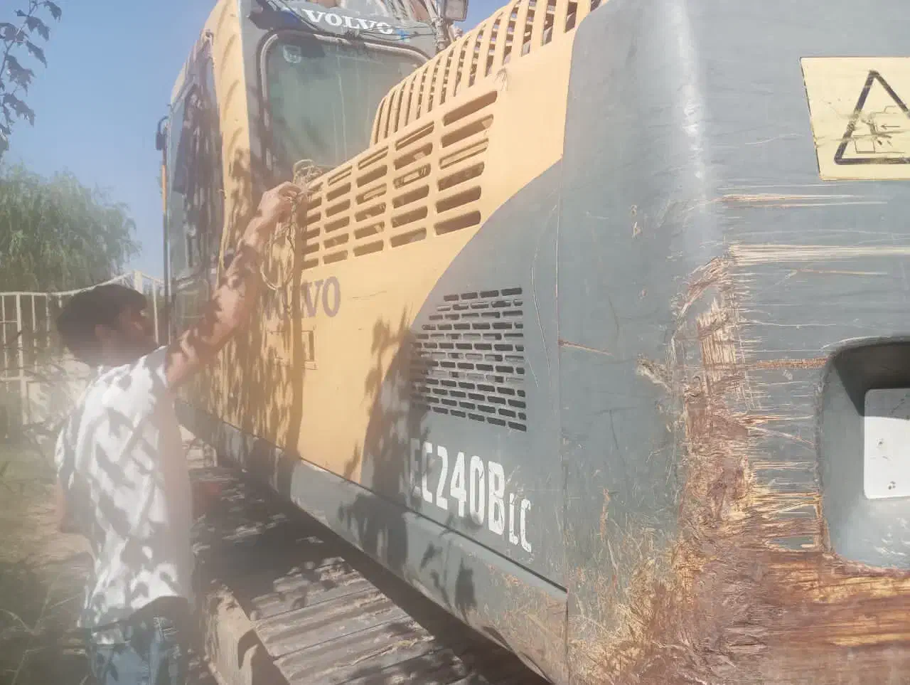 بیل volvo 240|خودرو سنگین|تهران, آزادشهر|دیوار