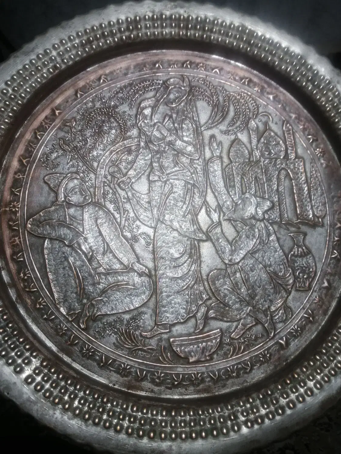 سینی مسی قلم کاری قدیمی. کار دست|کلکسیون اشیاء عتیقه|سبزوار, فرهنگیان|دیوار