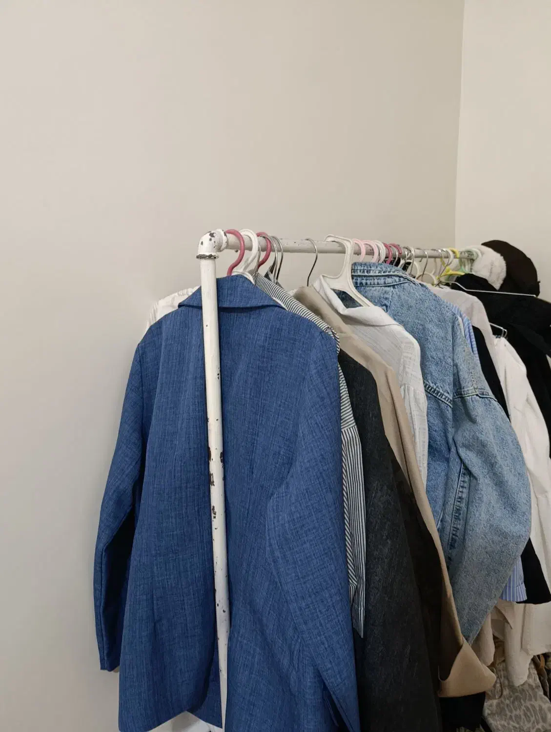 رگال فلزی سالم|بندرخت و رختآویز|ایذه, |دیوار