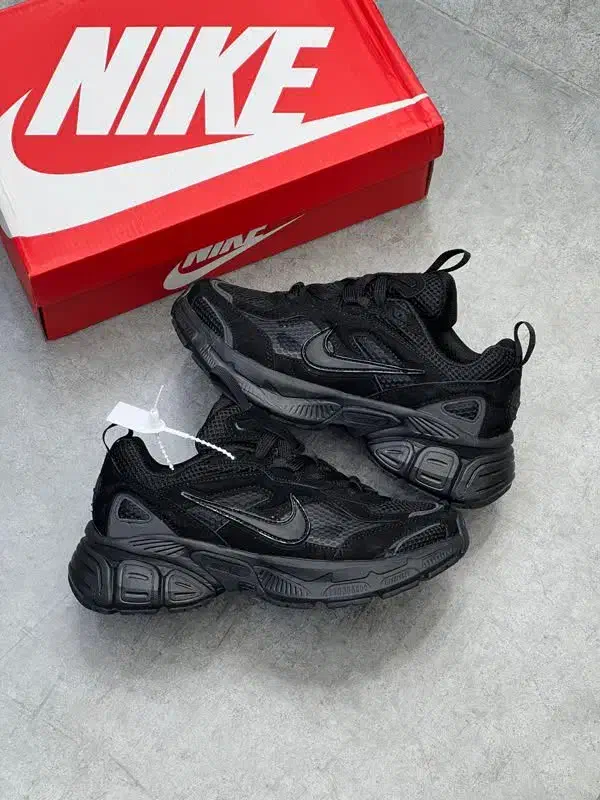 کتونی نایک|کیف، کفش، کمربند|یزد, |دیوار