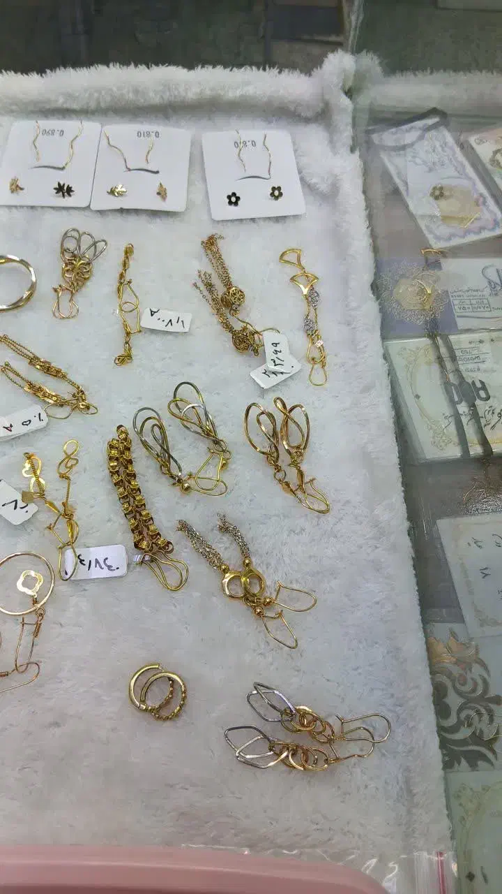 طلا بدون اجرت از 5 درصد کلا|جواهرات|کرمانشاه, |دیوار