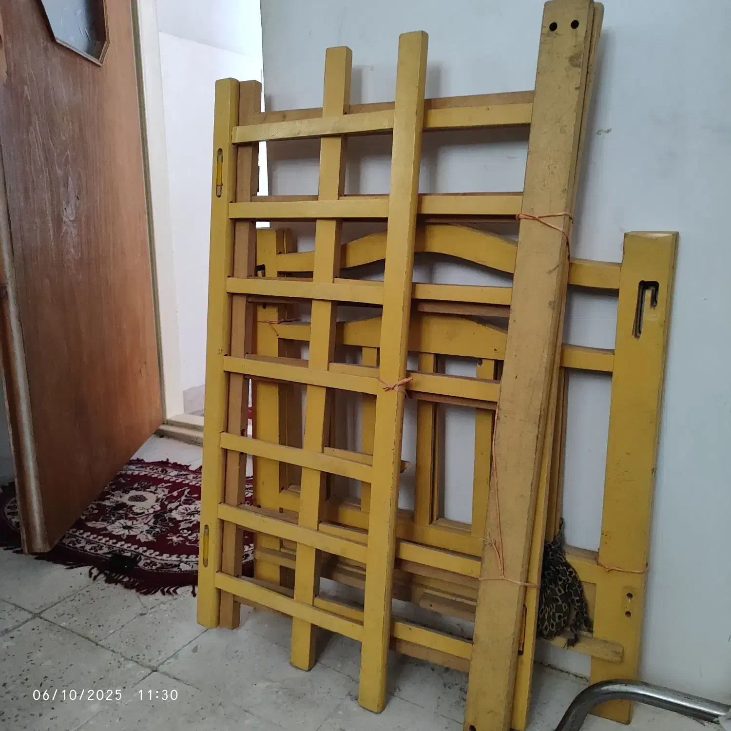 تخت بچه|اسباب و اثاث بچه|قم, قلعه کامکار|دیوار