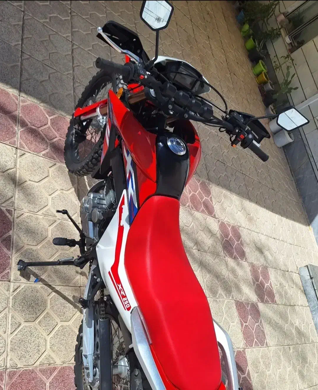 فلات Xr۲۵۰ یک ماه کارکرد|موتورسیکلت|زنجان, |دیوار