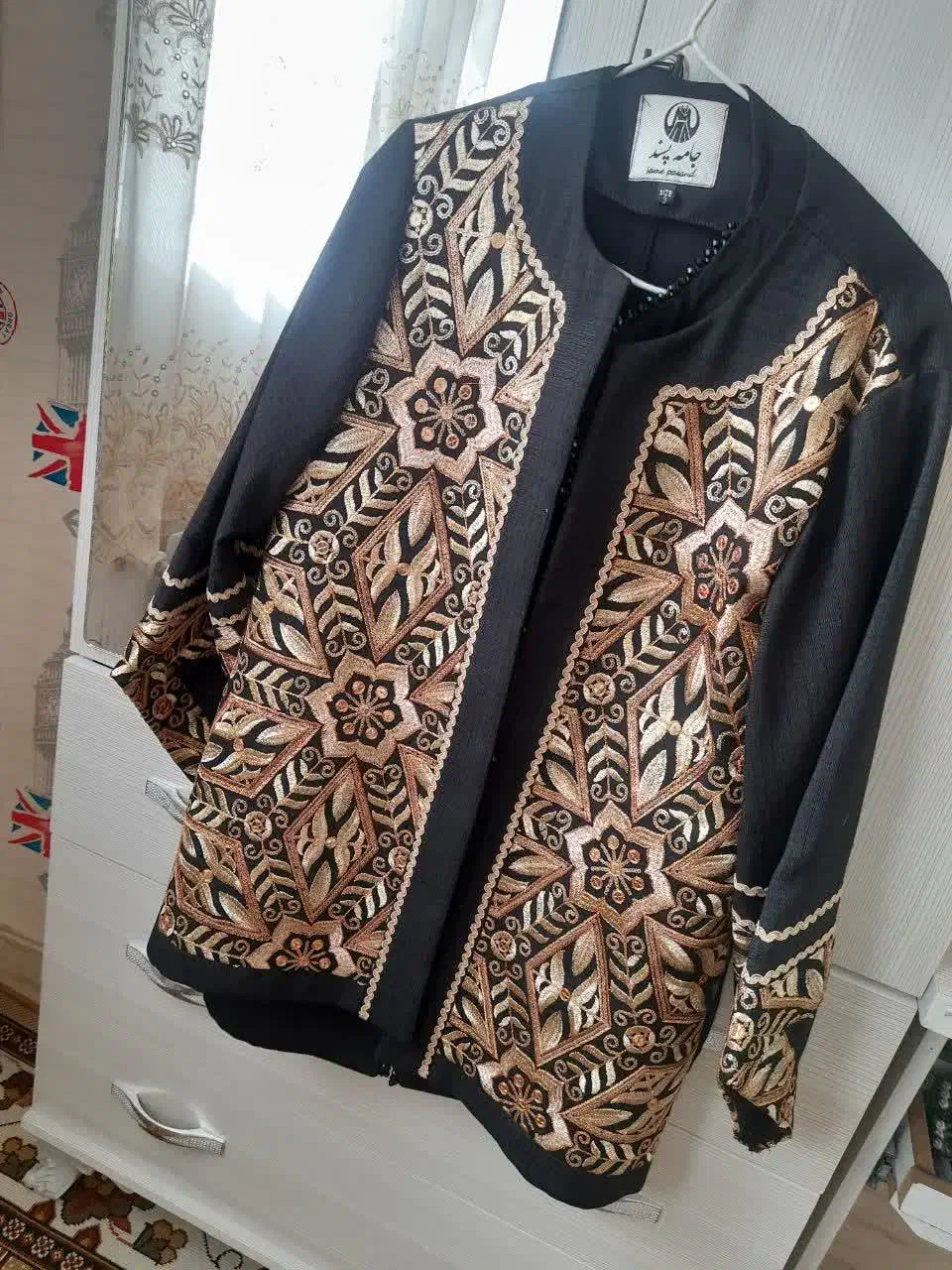 کت مجلسی|لباس|گلپایگان, |دیوار