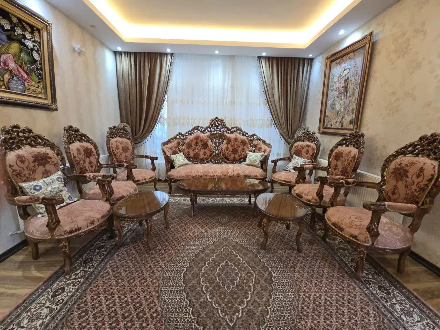 مبل سلطنتی ۸ نفره چوب گردو|مبلمان خانگی و میز عسلی|مرند, |دیوار