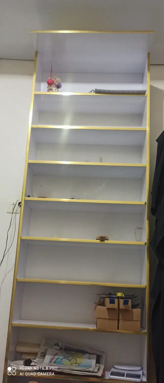 ویترین جا دار مناسب مغازه و سالن در حدنو|کتابخانه، شلف، قفسه‌های دیواری|قرچک, زیبا شهر|دیوار