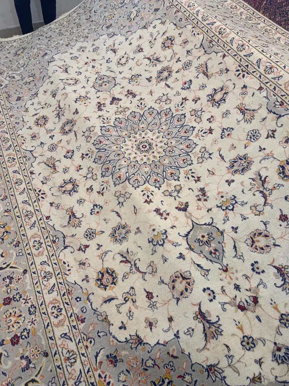 ۹متری دستبافت کاشان کرم مارک دار در حد نو|فرش|تهران, جهاد|دیوار