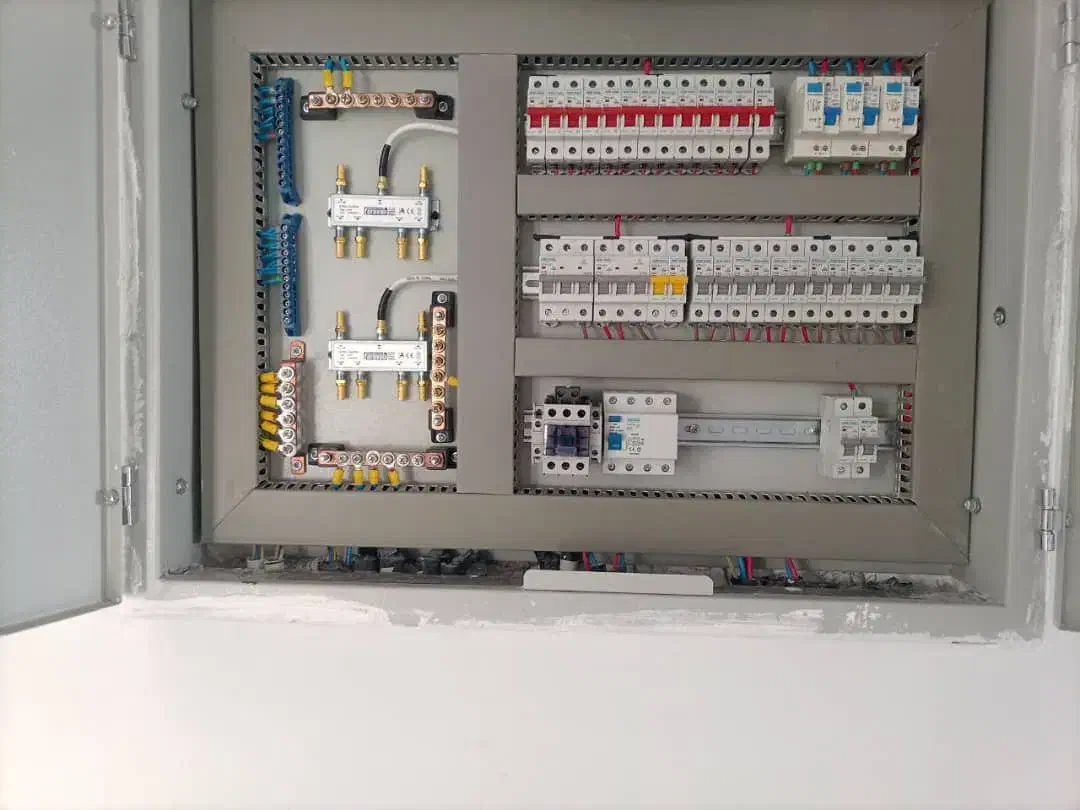 برقکار صنعتی برقکاری ساختمان برق کار تمام وقت|خدمات پیشه و مهارت|قم, صفائیه|دیوار