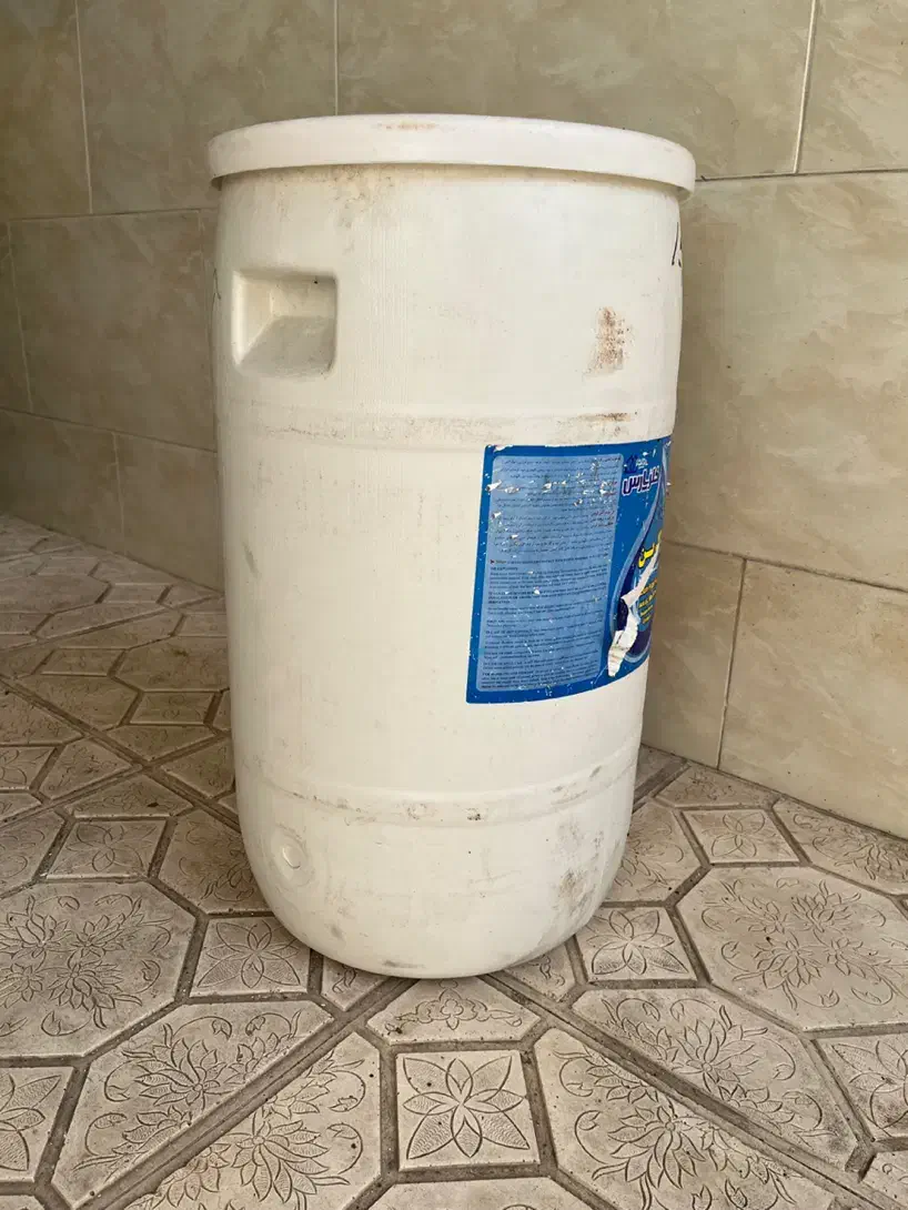 دبه ۲۰ لیتری و بشکه ۵۰ لیتری|ظروف نگهدارنده، پلاستیکی، یک‌بارمصرف|اردبیل, |دیوار