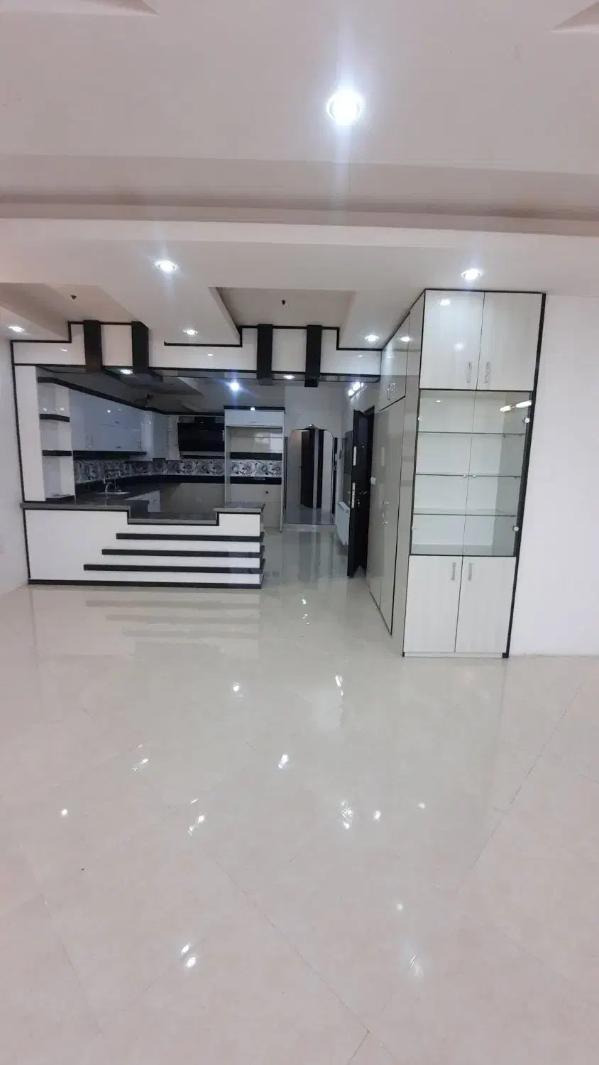 یک واحد آپارتمان ۱۲۰متری|اجارهٔ آپارتمان|مشهد, نیزه|دیوار