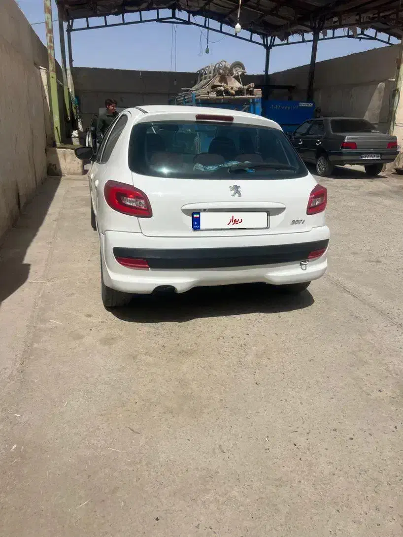 207|خودرو سواری و وانت|یزد, |دیوار