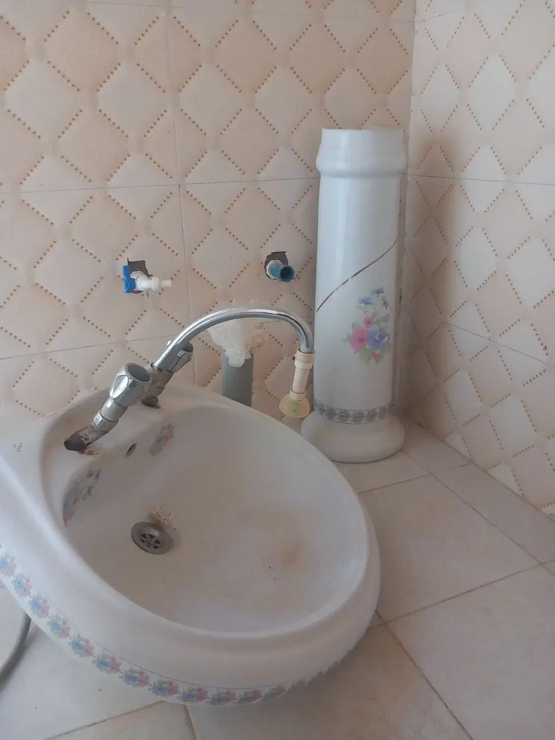 روشویی وشیر|لوازم سرویس بهداشتی|رفسنجان, |دیوار