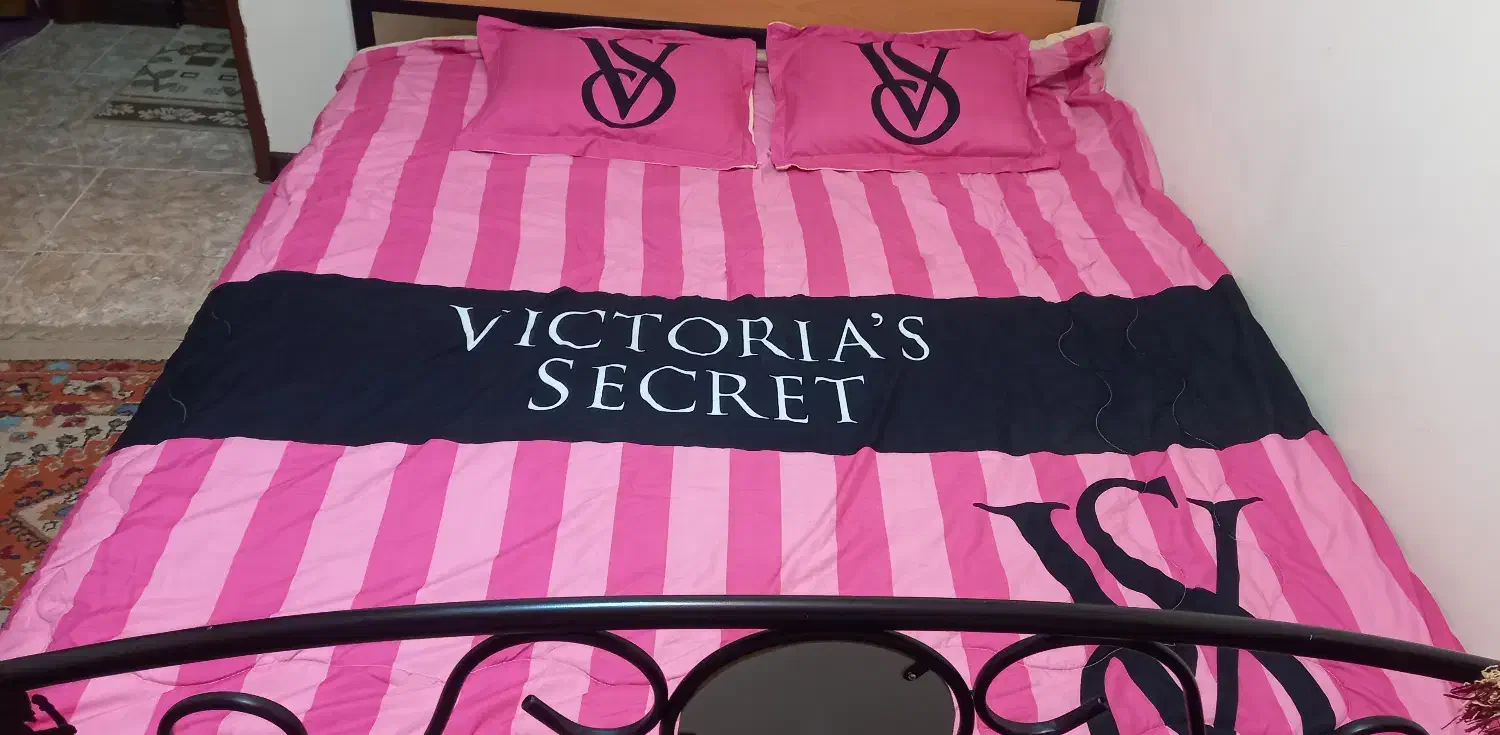 روتختی ویکتوریاسکرت سایر۱۸۰ همراه با ۴ روبالشتی|سرویس روتختی|فریدونشهر, |دیوار