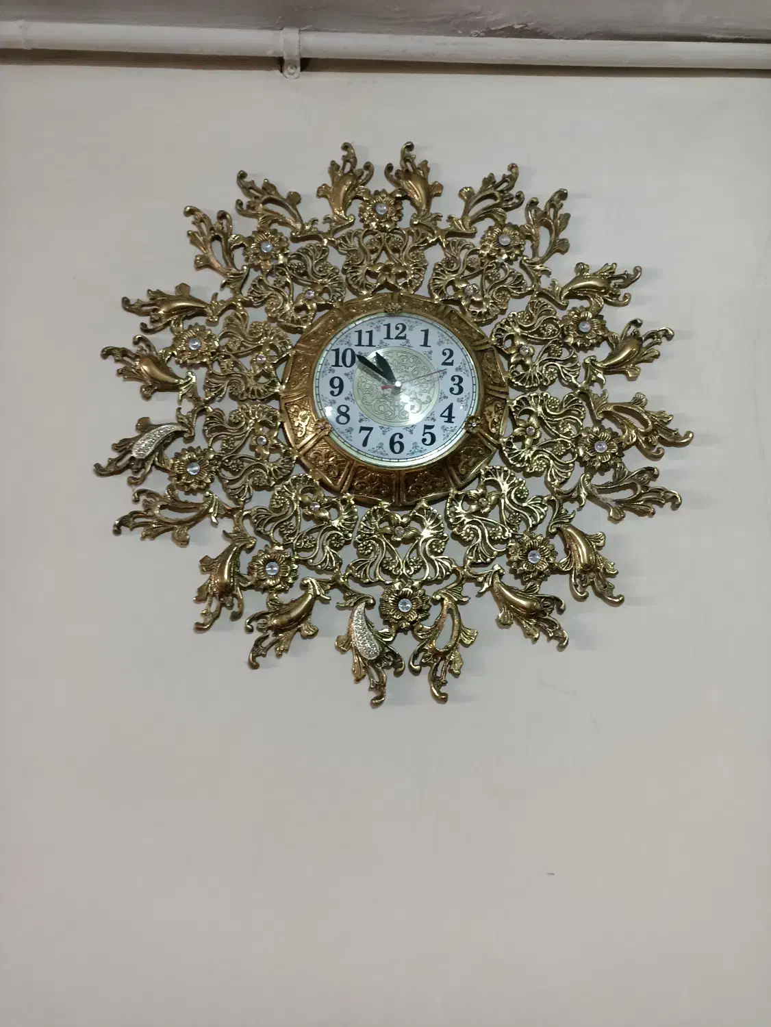 ساعت دیواری جنس برنزسنگین وزن سالم سالم|ساعت دیواری و تزئینی|پیر بکران, |دیوار