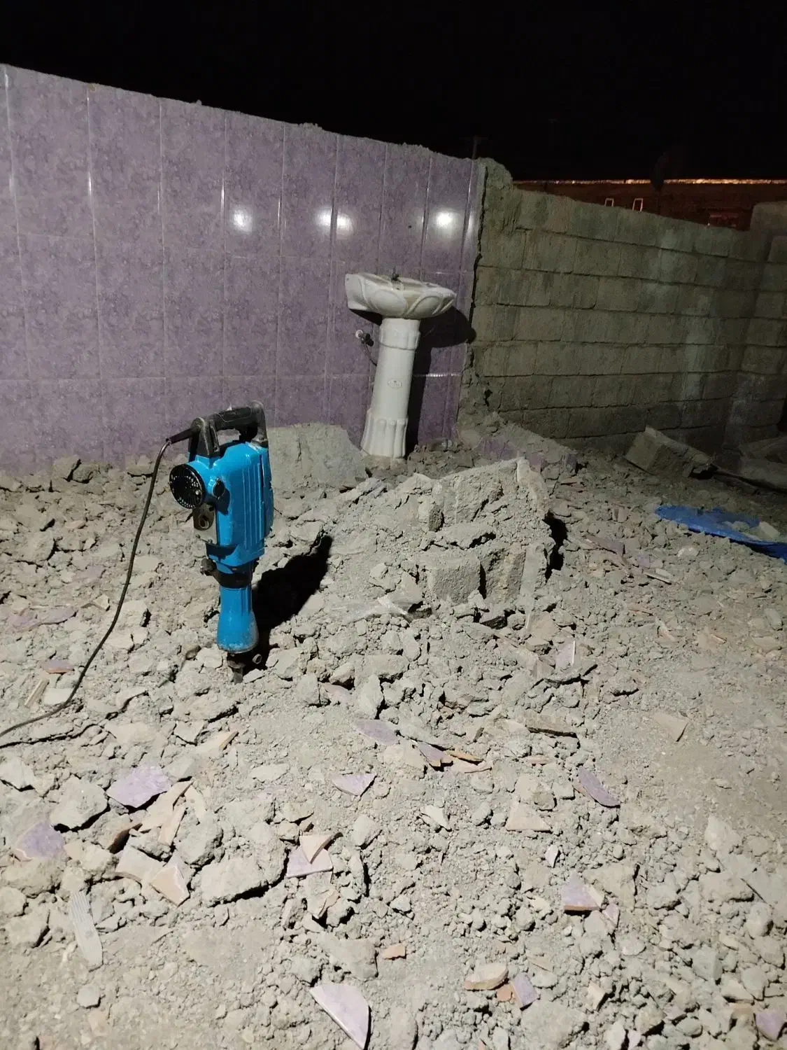 لوله کشی|خدمات پیشه و مهارت|منوجان, |دیوار