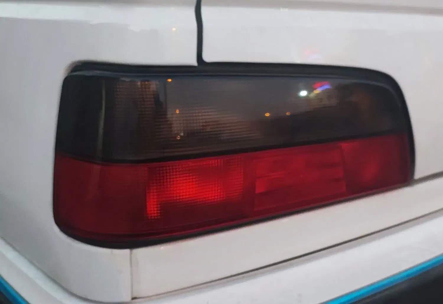 چراغ عقب پارس|قطعات یدکی و لوازم جانبی|دوگنبدان, |دیوار