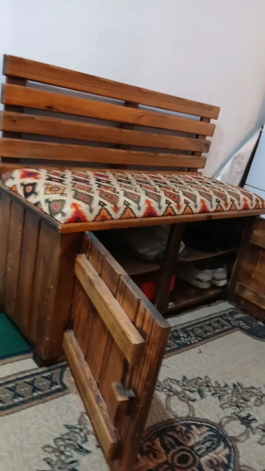 نیمکت جادار از بهترین چوب|صندلی و نیمکت|نوشهر, |دیوار