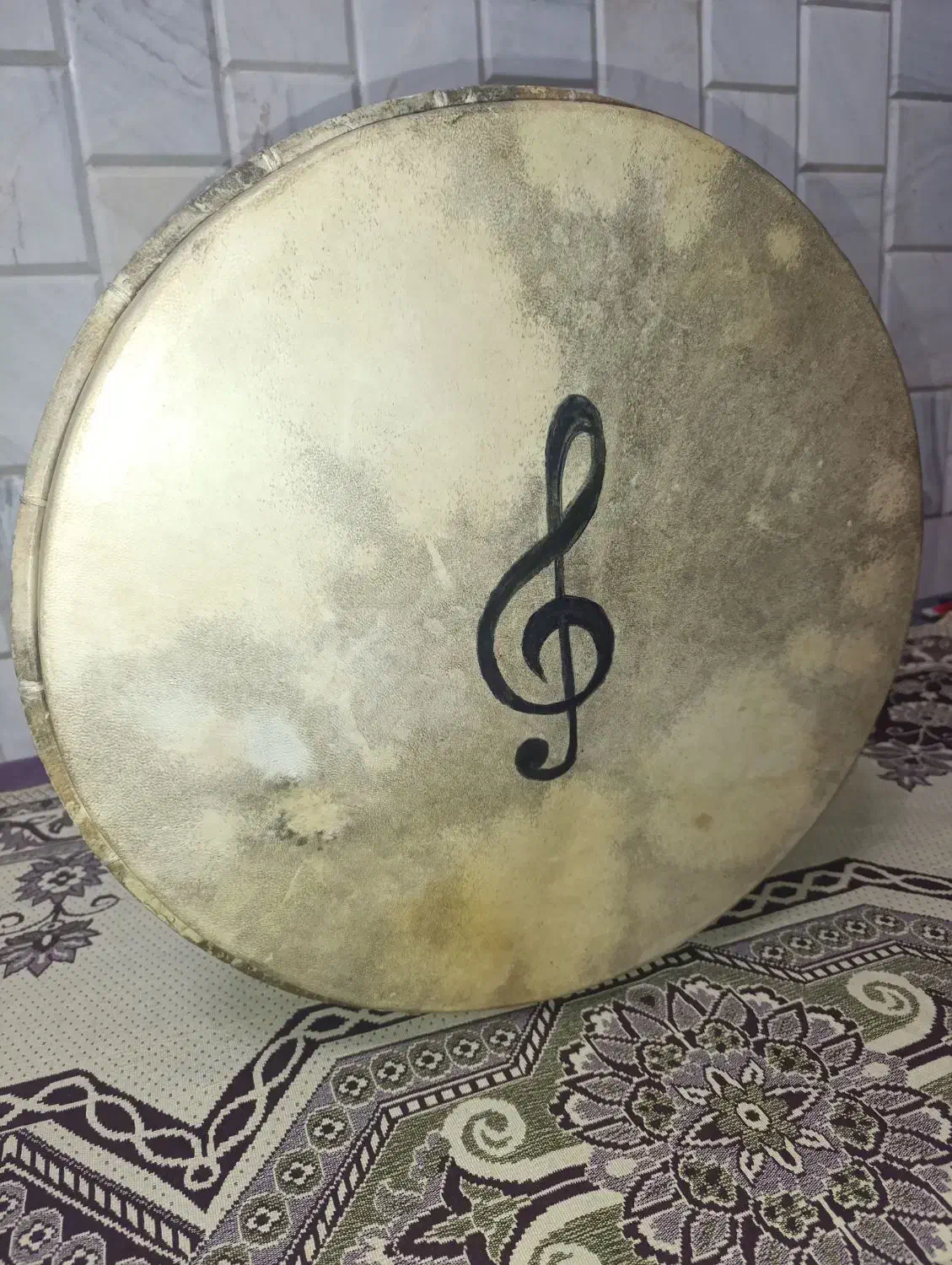 دهل بختیاری|سازهای سنتی|نجفآباد, یزدانشهر|دیوار