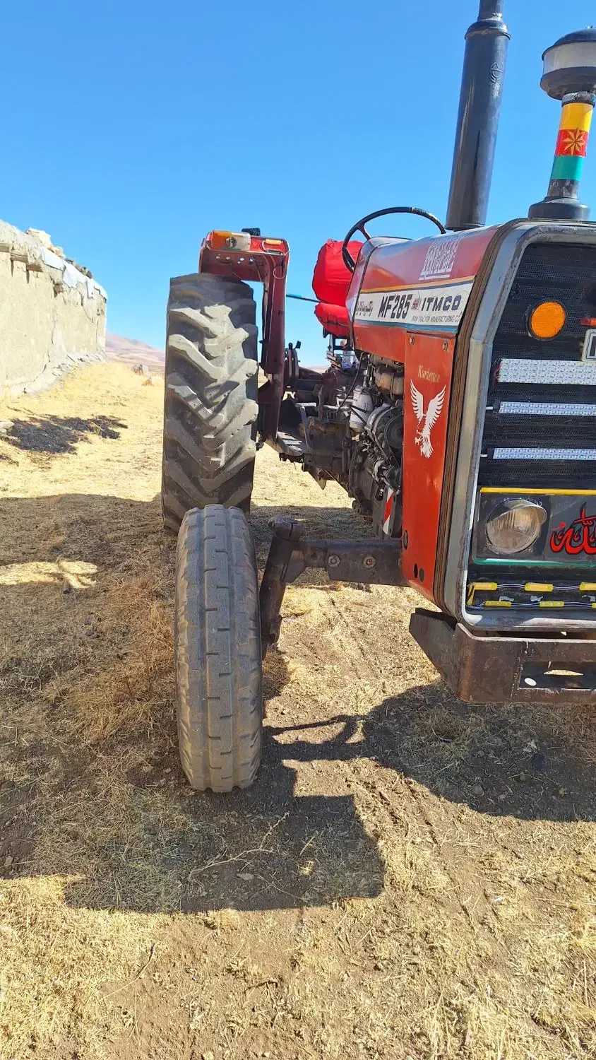 تراکتور مدل ۱۳۷۴ درجه یک|خودرو سنگین|دیواندره, |دیوار