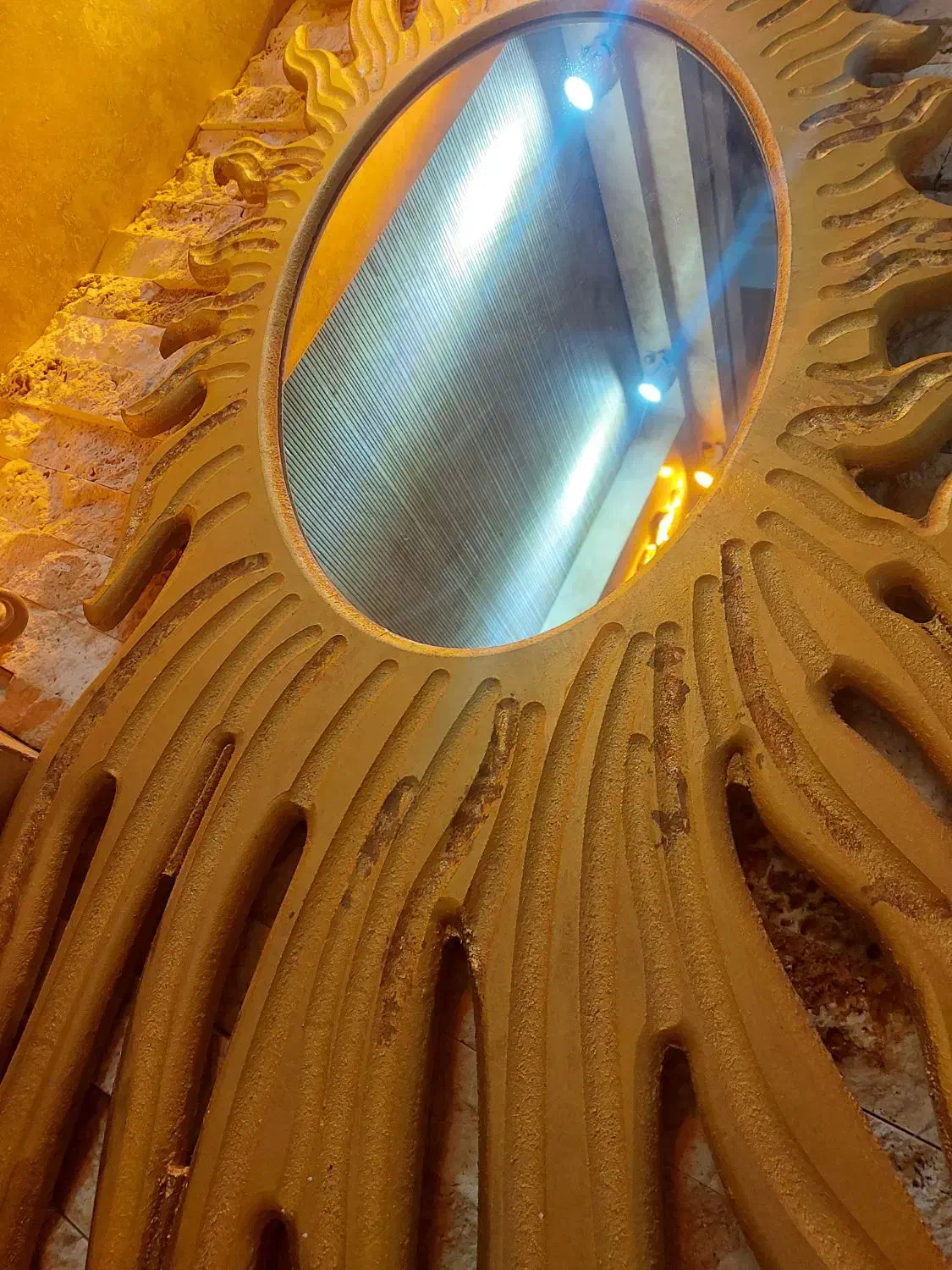 دیوارکوب طلایی آیینه ای|آینه|ری, سیزده آبان|دیوار