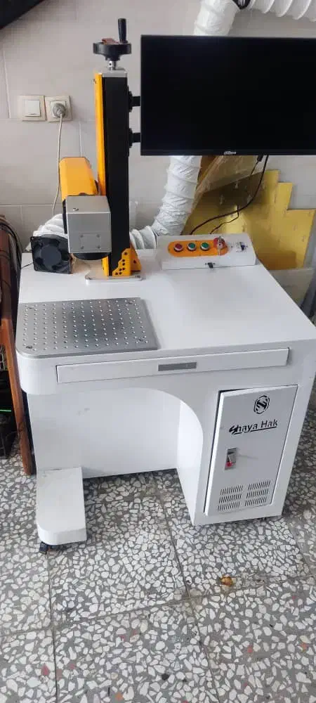 دستگاه لیزر حکاکی و برش فایبر ۵۰ وات|ماشین‌آلات صنعتی|زنجان, |دیوار