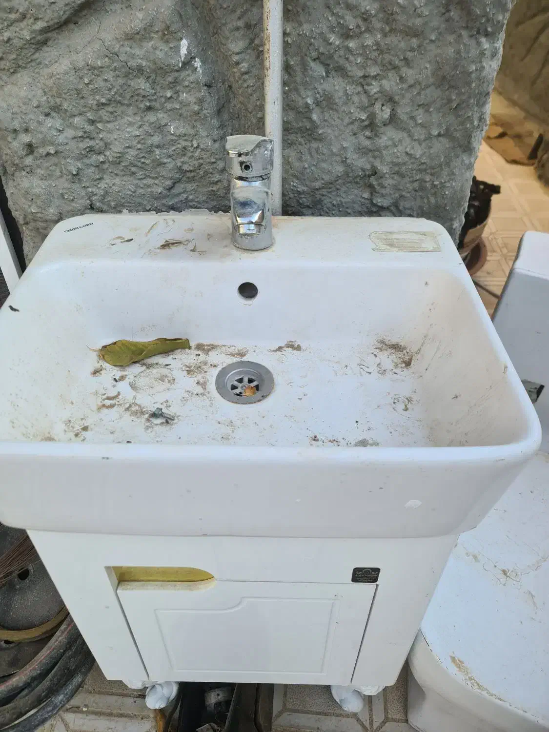 روشویی و فرنگی|لوازم سرویس بهداشتی|خواجه, |دیوار